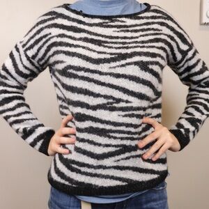 Elsamanda Zebra print fuzzy mohair blend sweater Med Italy black white cozy soft